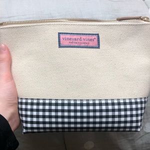 Vineyard Vines Makeup Bag